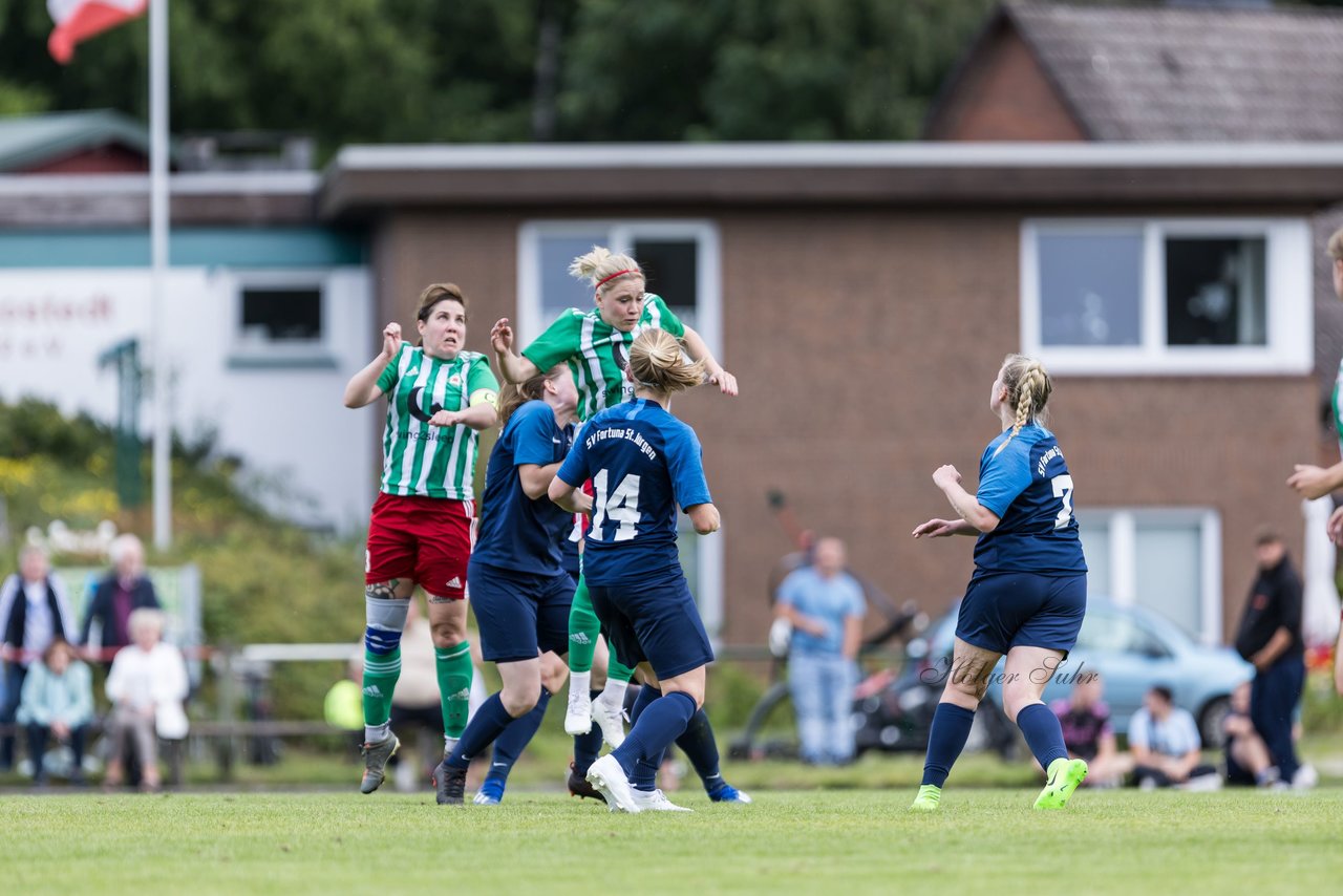 Bild 190 - F SV Boostedt - SV Fortuna St. Juergen : Ergebnis: 2:1